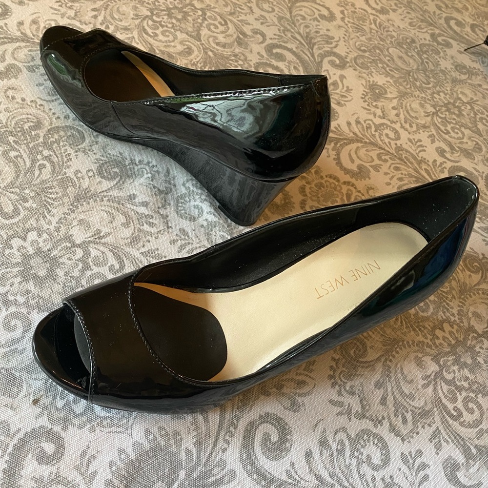 Nine West Black Wedge Shoes with Sleek Design